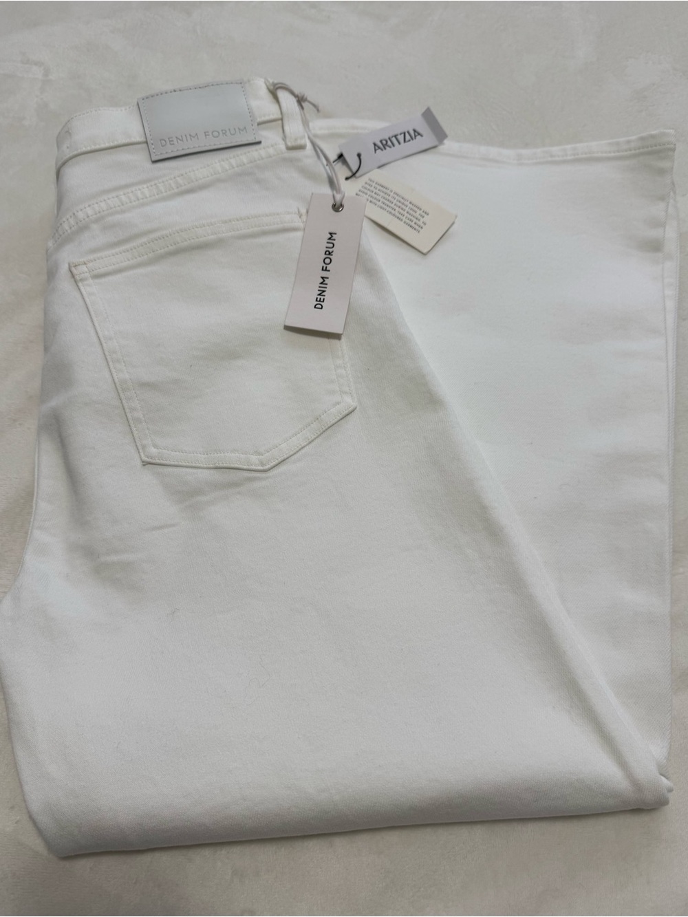 Aritzia Denim Forum The Joan Wide Leg Jeans White 27 NWT - Picture 4 of 13